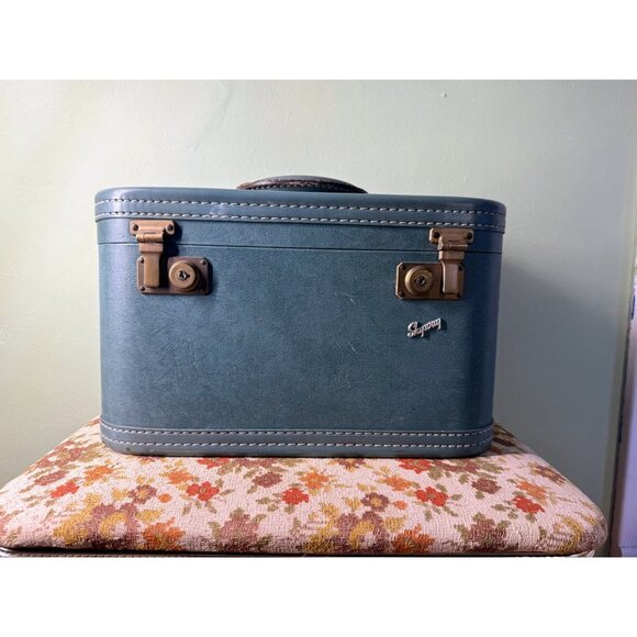 Skyway Handbags - Vintage 50's Skyway Tain Case Suit Case Blue Green